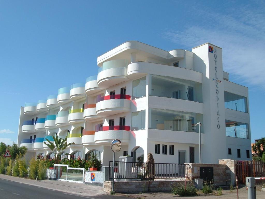 פורטו צ'זראו Hotel Zodiaco מראה חיצוני תמונה